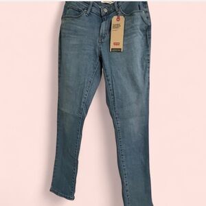 Levi's Women's Light Blue Skinny Jeans